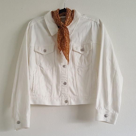 Madewell Jackets & Blazers - Madewell crop jean jacket